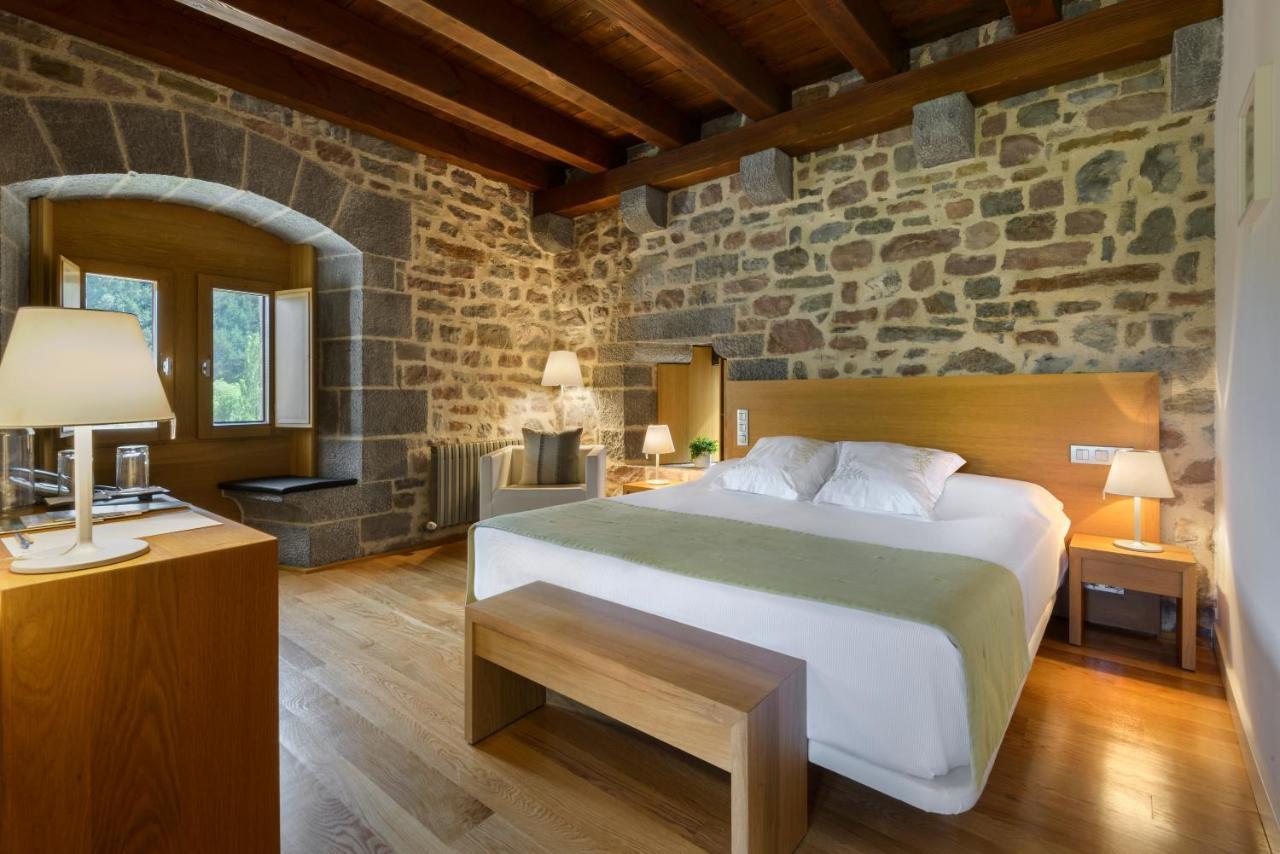 Hotel Rural Torre De Урис Экстерьер фото